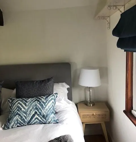 The Hayloft - New Dog Friendly With Garden And Parking